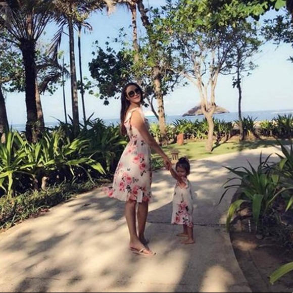 NEW Mommy and Me White Rose Floral Dress - Picture 2 of 7